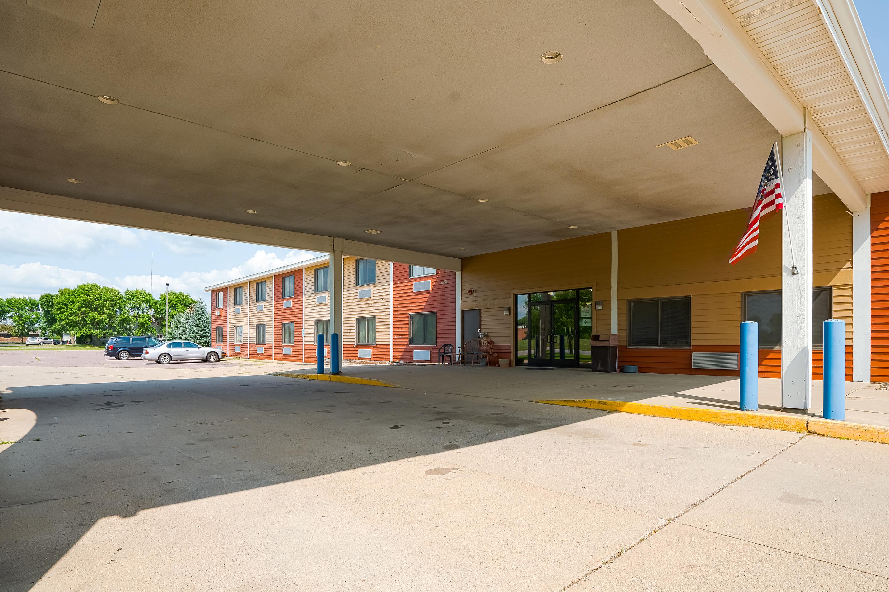 Quality Inn - Redwood Falls Екстериор снимка