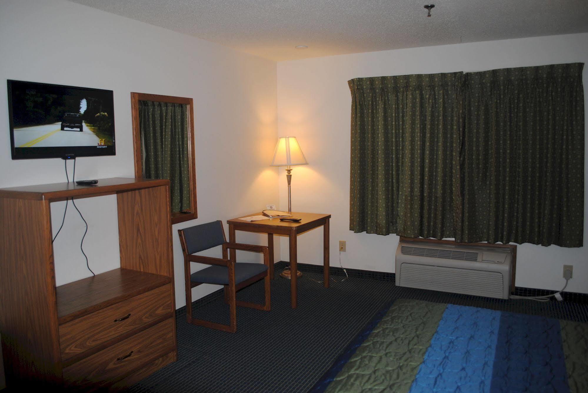 Quality Inn - Redwood Falls Екстериор снимка